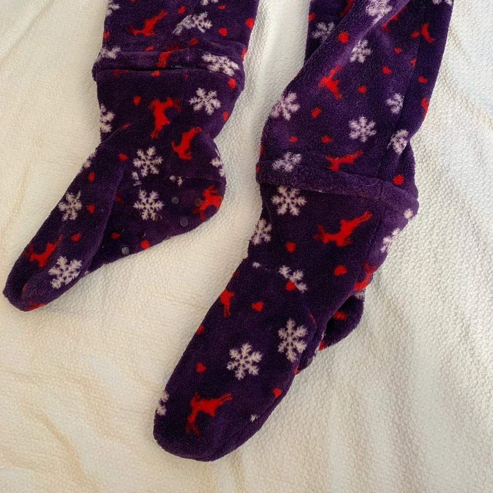 Alexander Del Rossa Plush Women's Hooded Footed Pajamas Purple Reindeer Medium - Picture 4 of 6